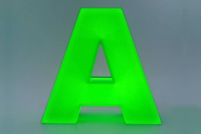 lettre relief plexi couleur