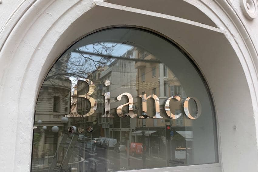 enseigne commerciale sans éclairage en inox miroir