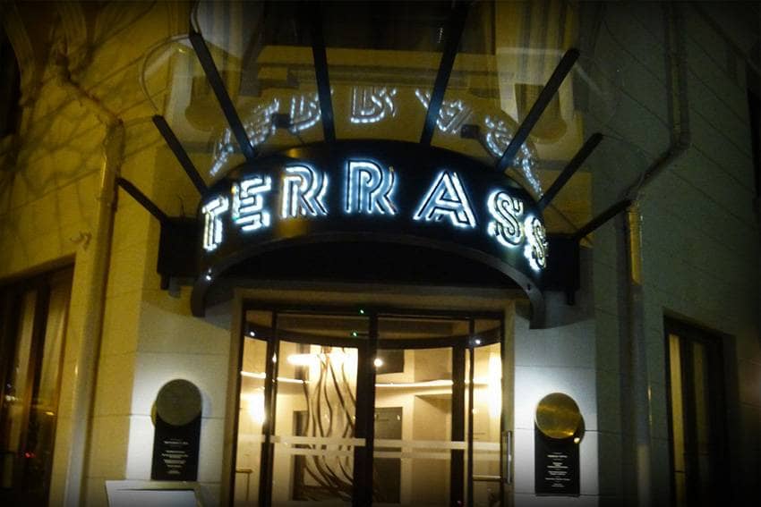 enseigne lumineuse rétro éclairage - hôtel