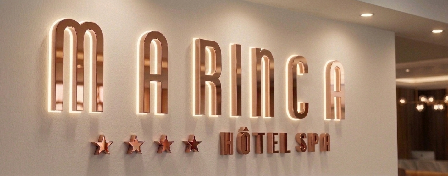 Enseigne pour hôtel spa en titanium gold cuivre avec éclairage indirect leds blanc chaud - résistant aux embruns marins